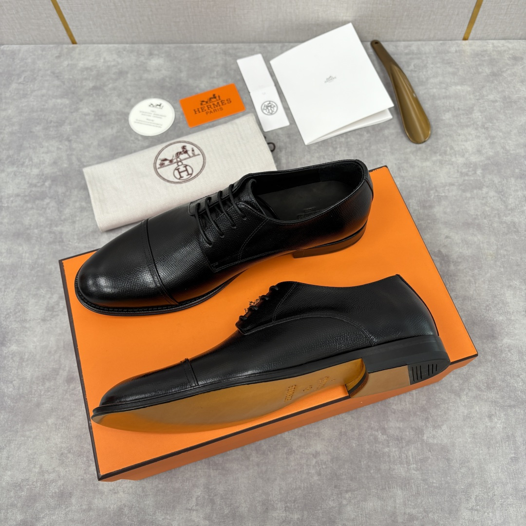 💋💍H家新品 Herme* 爱马-仕 男士三接头牛津鞋正装鞋皮鞋 兼具奢华质感与优雅格调，是商务场合的高