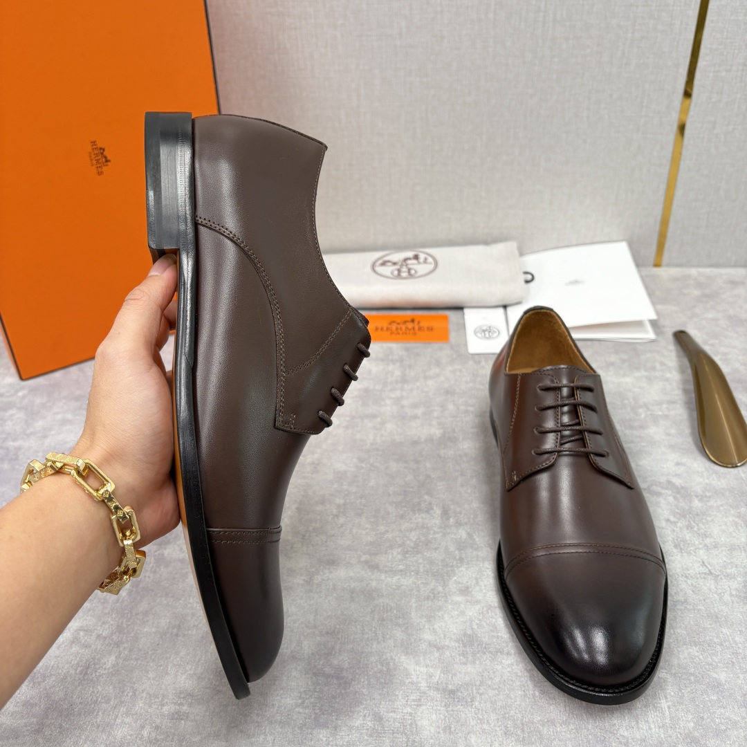 💋💍H家新品 Herme* 爱马-仕 男士三接头牛津鞋正装鞋皮鞋 兼具奢华质感与优雅格调，是商务场合的高