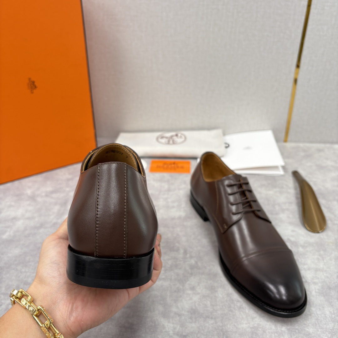 💋💍H家新品 Herme* 爱马-仕 男士三接头牛津鞋正装鞋皮鞋 兼具奢华质感与优雅格调，是商务场合的高