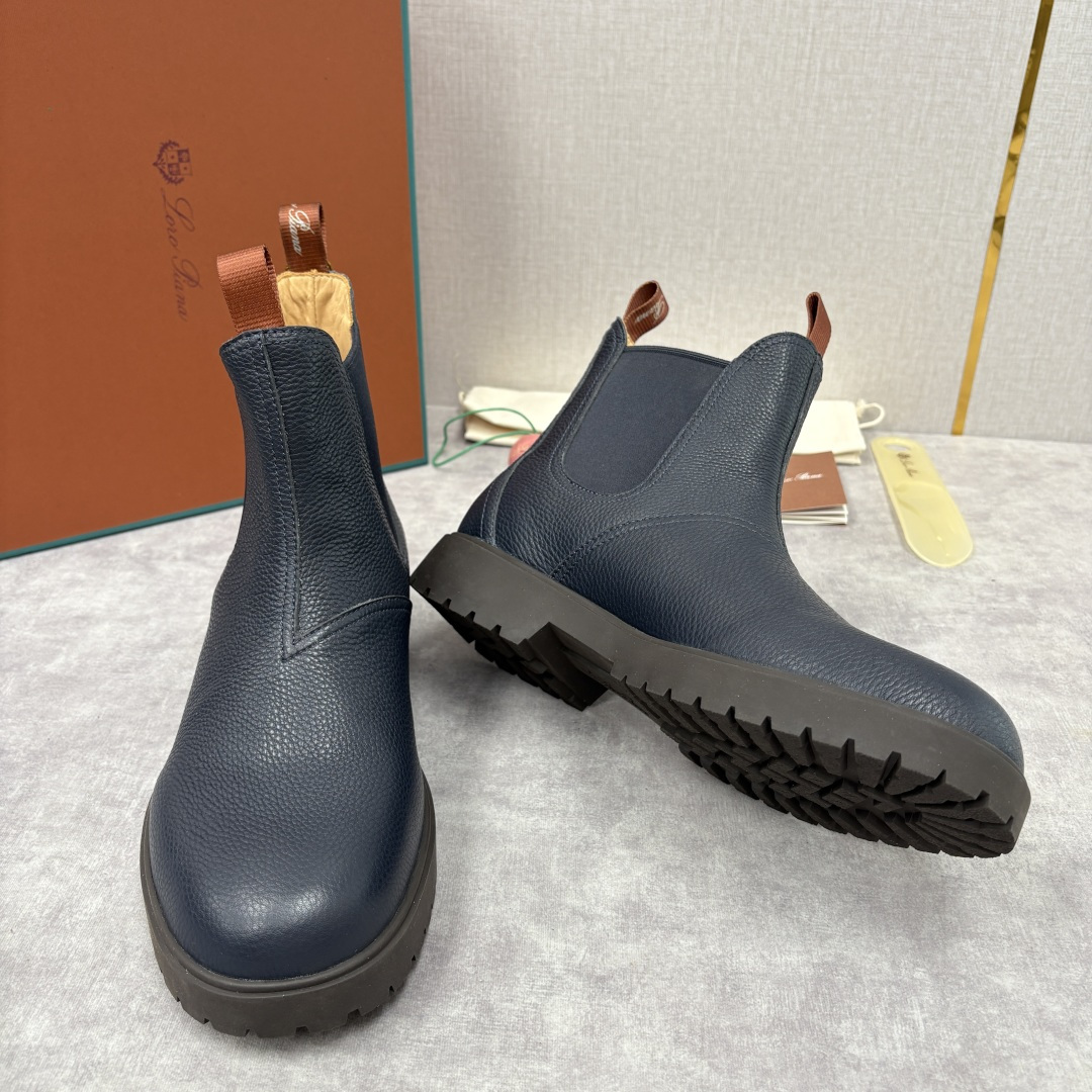 💋💍LP家 新品皮靴 Loro Pian* 诺悠*翩雅 切尔西男靴 把顶奢面料与实用设计揉进经典靴型里，