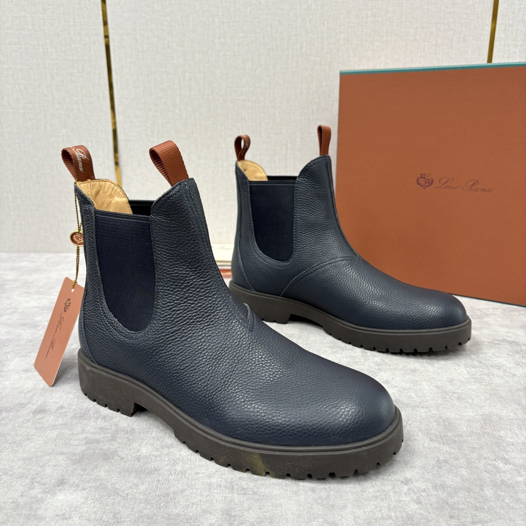 💋💍LP家 新品皮靴 Loro Pian* 诺悠*翩雅 切尔西男靴 把顶奢面料与实用设计揉进经典靴型里，