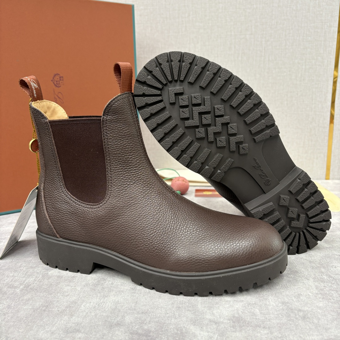 💋💍LP家 新品皮靴 Loro Pian* 诺悠*翩雅 切尔西男靴 把顶奢面料与实用设计揉进经典靴型里，