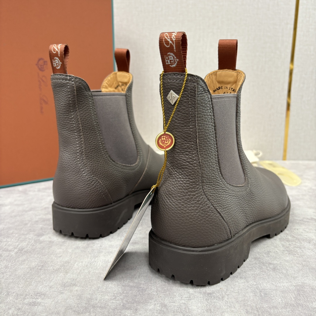 💋💍LP家 新品皮靴 Loro Pian* 诺悠*翩雅 切尔西男靴 把顶奢面料与实用设计揉进经典靴型里，