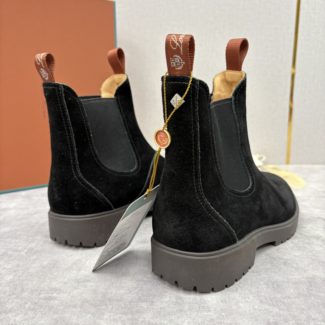 💋💍LP家 新品皮靴 Loro Pian* 诺悠*翩雅 切尔西男靴 把顶奢面料与实用设计揉进经典靴型里，