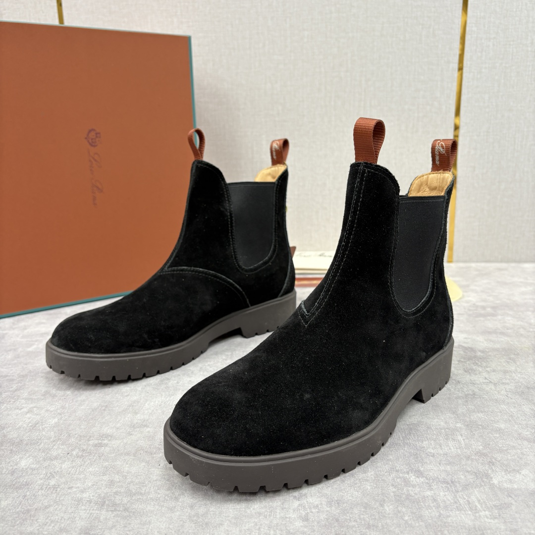 💋💍LP家 新品皮靴 Loro Pian* 诺悠*翩雅 切尔西男靴 把顶奢面料与实用设计揉进经典靴型里，