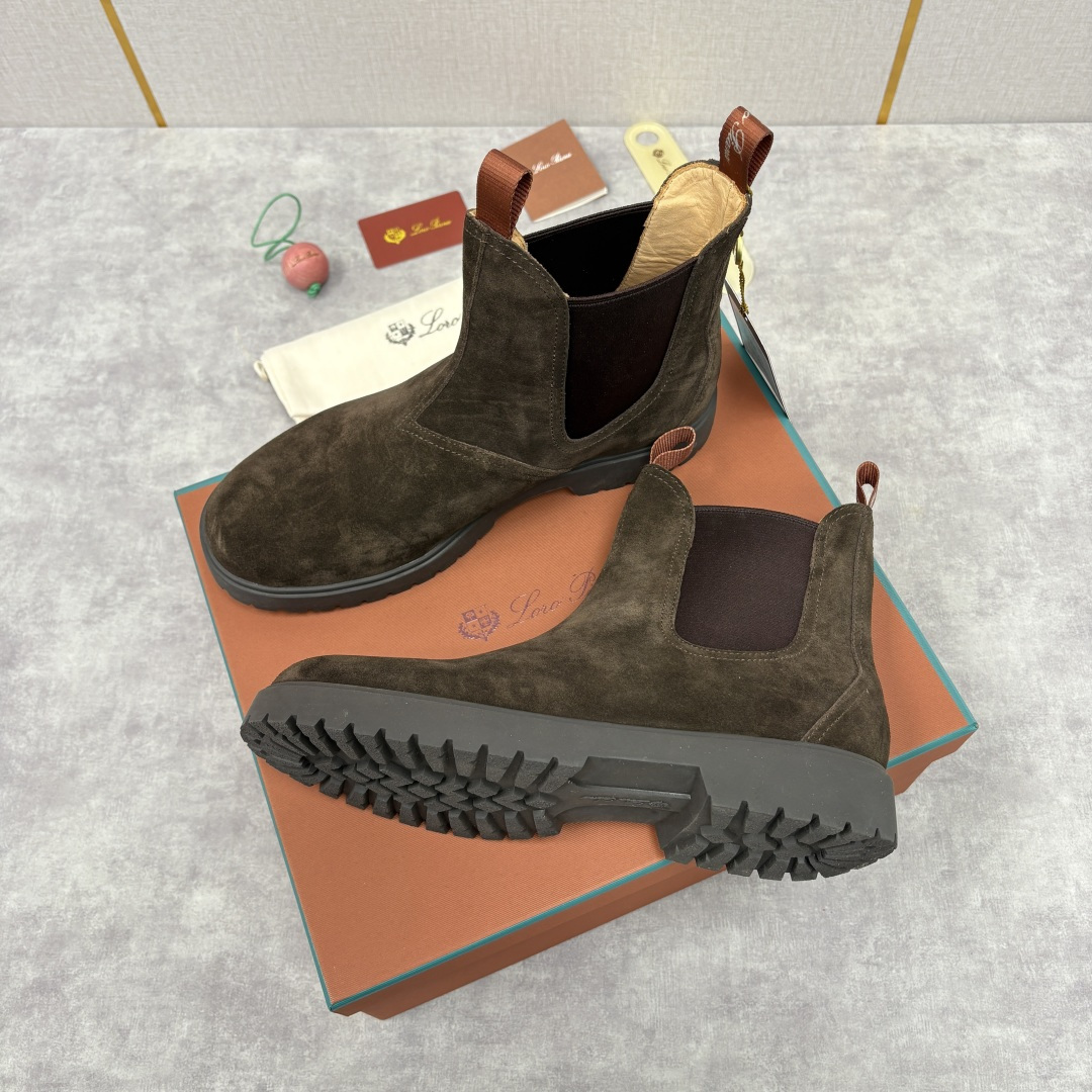 💋💍LP家 新品皮靴 Loro Pian* 诺悠*翩雅 切尔西男靴 把顶奢面料与实用设计揉进经典靴型里，