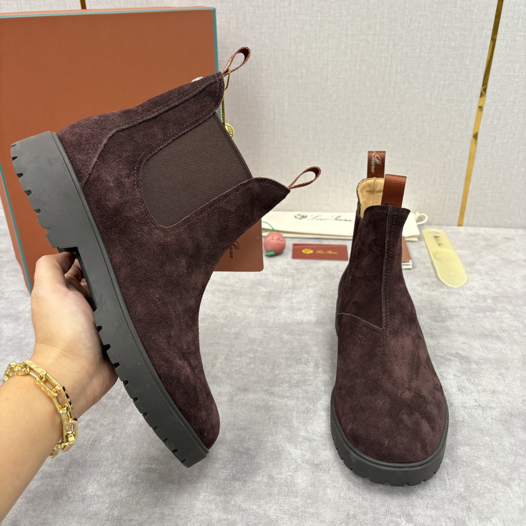 💋💍LP家 新品皮靴 Loro Pian* 诺悠*翩雅 切尔西男靴 把顶奢面料与实用设计揉进经典靴型里，