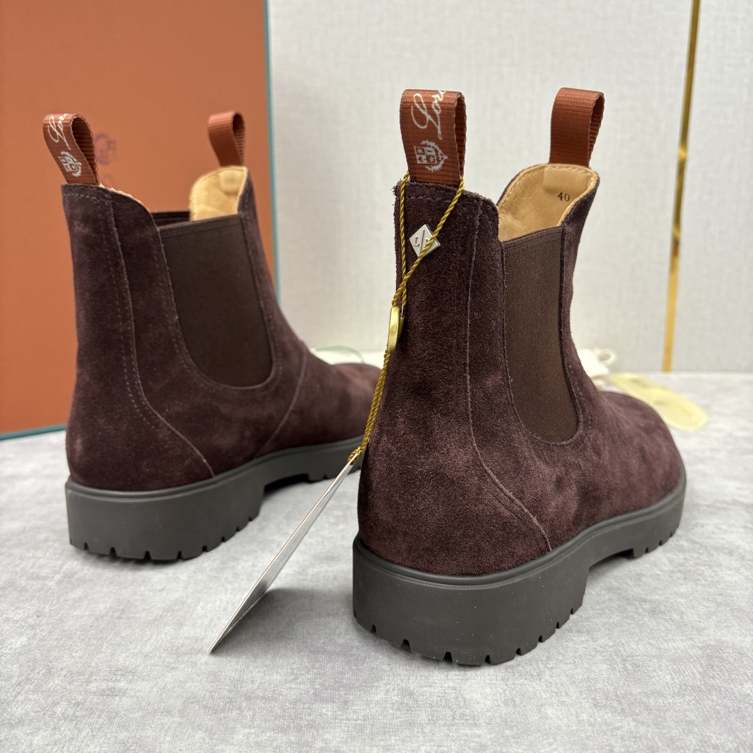 💋💍LP家 新品皮靴 Loro Pian* 诺悠*翩雅 切尔西男靴 把顶奢面料与实用设计揉进经典靴型里，