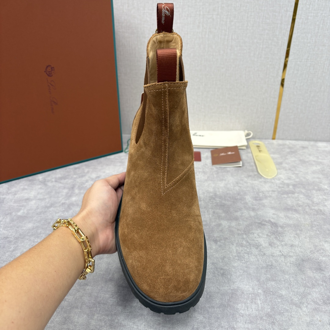💋💍LP家 新品皮靴 Loro Pian* 诺悠*翩雅 切尔西男靴 把顶奢面料与实用设计揉进经典靴型里，