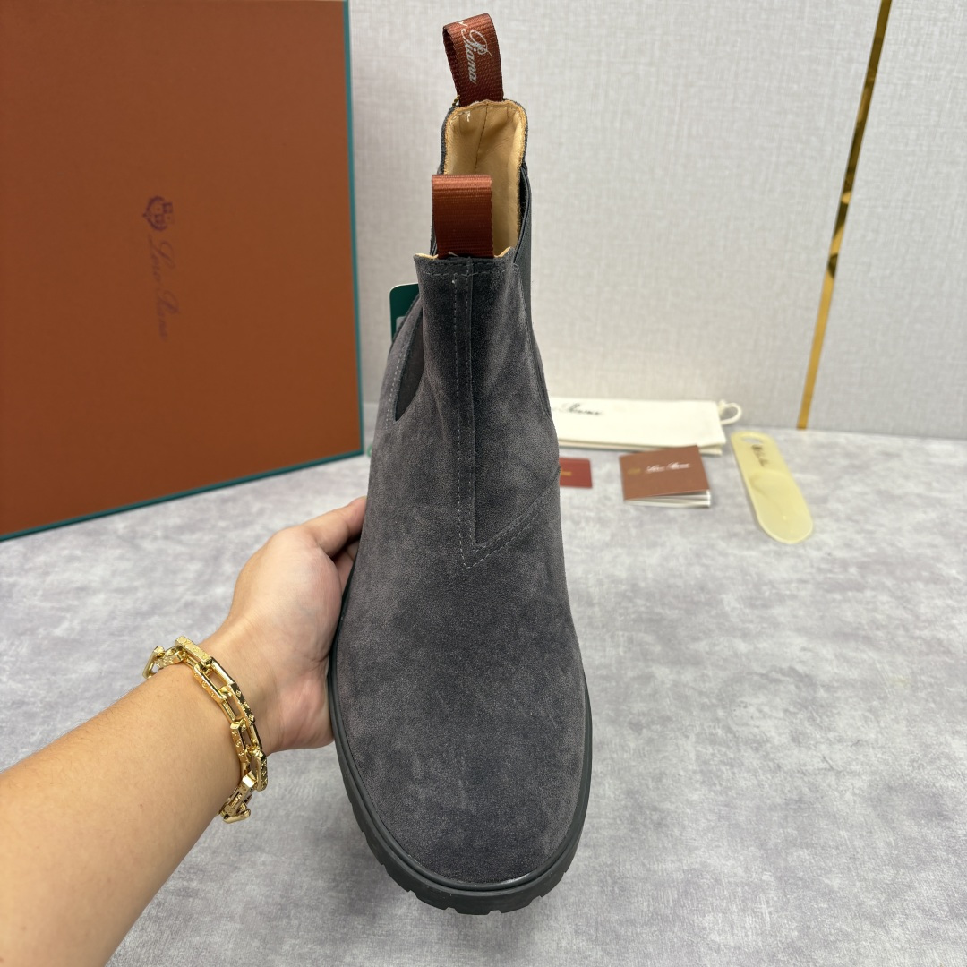 💋💍LP家 新品皮靴 Loro Pian* 诺悠*翩雅 切尔西男靴 把顶奢面料与实用设计揉进经典靴型里，
