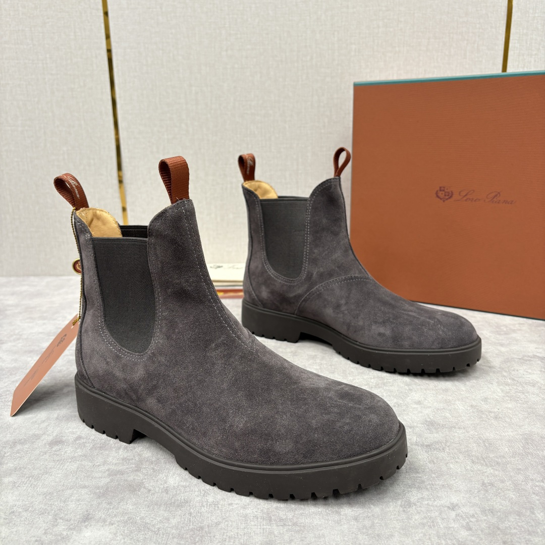 💋💍LP家 新品皮靴 Loro Pian* 诺悠*翩雅 切尔西男靴 把顶奢面料与实用设计揉进经典靴型里，