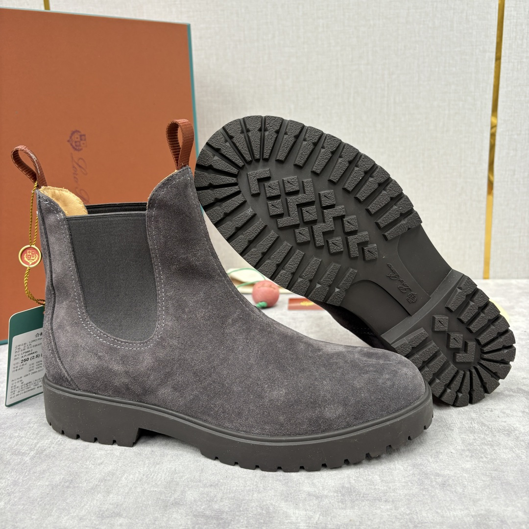 💋💍LP家 新品皮靴 Loro Pian* 诺悠*翩雅 切尔西男靴 把顶奢面料与实用设计揉进经典靴型里，