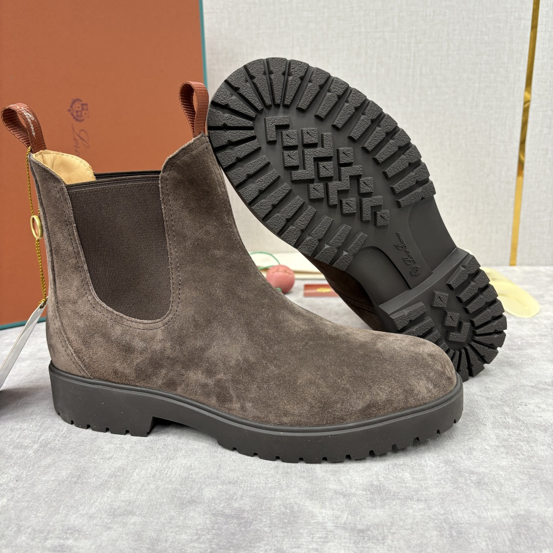 💋💍LP家 新品皮靴 Loro Pian* 诺悠*翩雅 切尔西男靴 把顶奢面料与实用设计揉进经典靴型里，