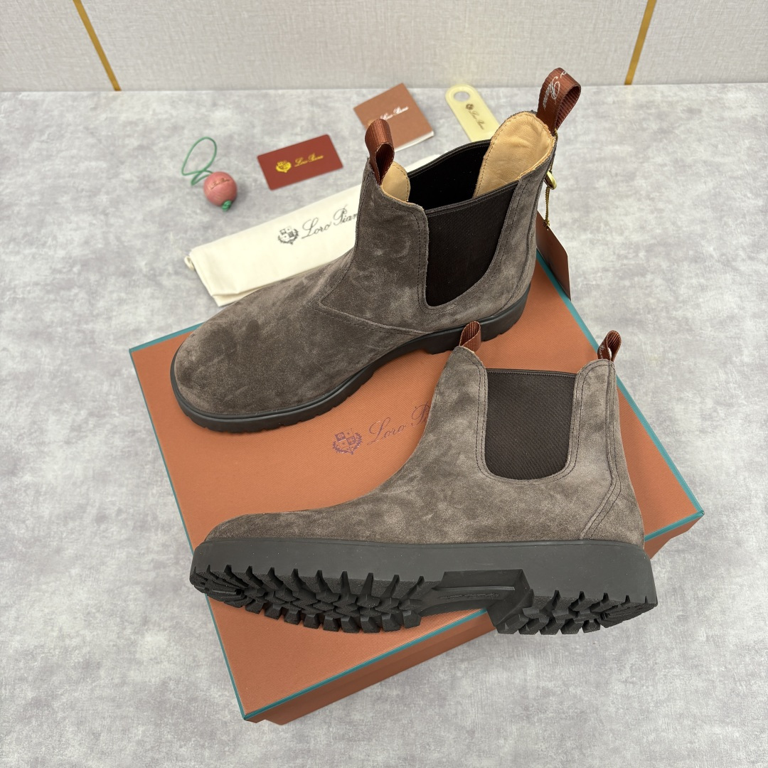 💋💍LP家 新品皮靴 Loro Pian* 诺悠*翩雅 切尔西男靴 把顶奢面料与实用设计揉进经典靴型里，