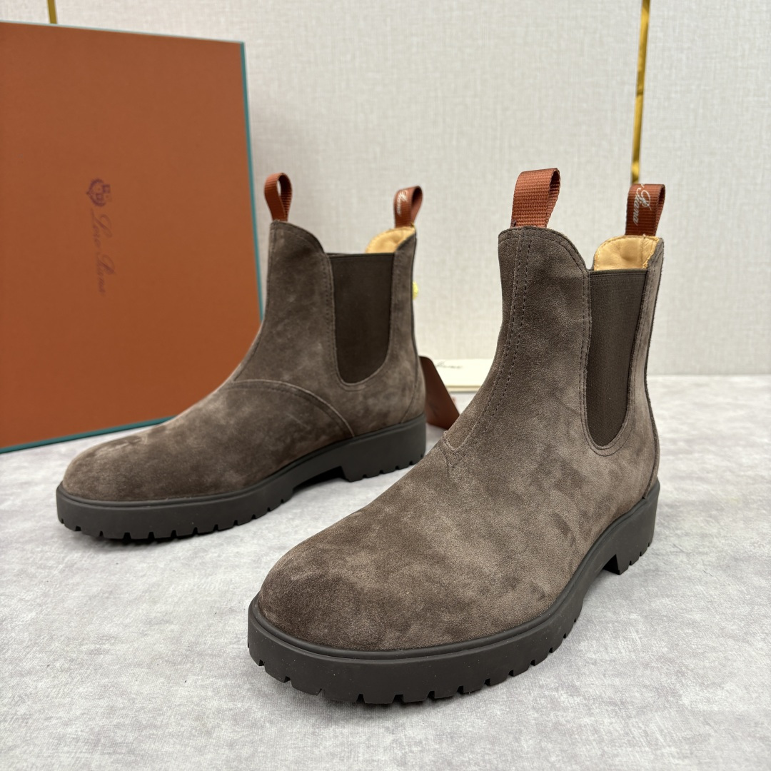 💋💍LP家 新品皮靴 Loro Pian* 诺悠*翩雅 切尔西男靴 把顶奢面料与实用设计揉进经典靴型里，