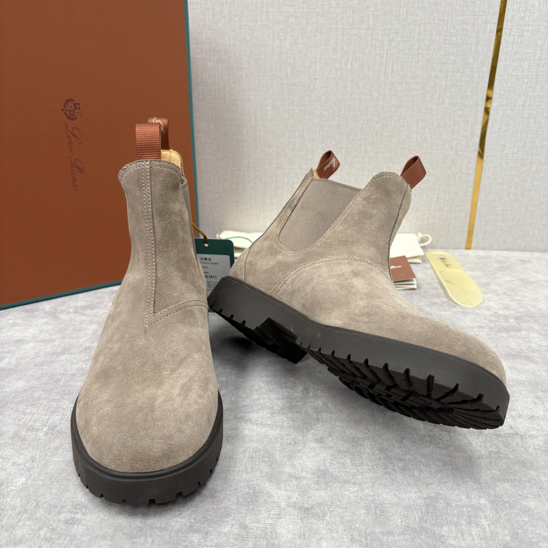 💋💍LP家 新品皮靴 Loro Pian* 诺悠*翩雅 切尔西男靴 把顶奢面料与实用设计揉进经典靴型里，