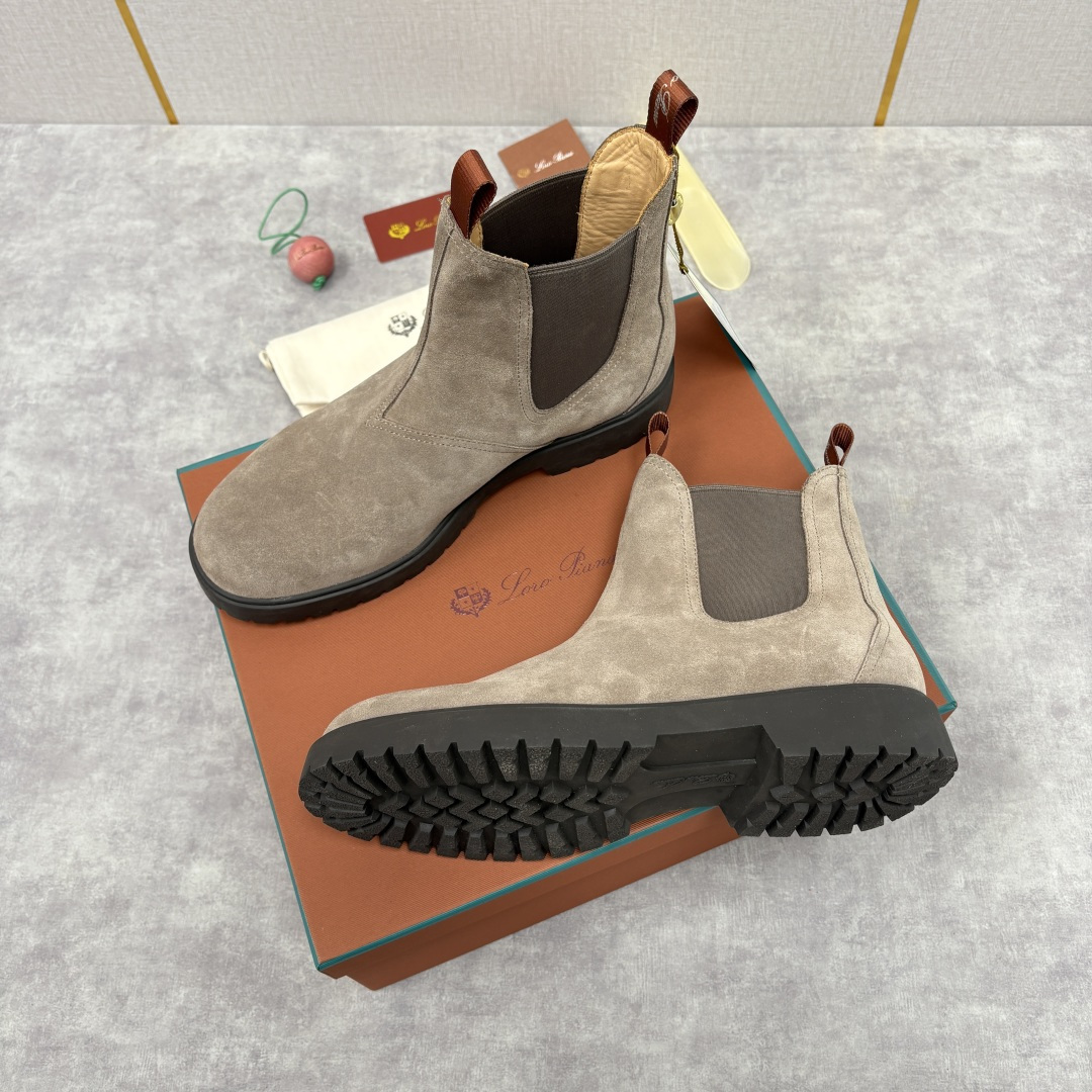 💋💍LP家 新品皮靴 Loro Pian* 诺悠*翩雅 切尔西男靴 把顶奢面料与实用设计揉进经典靴型里，