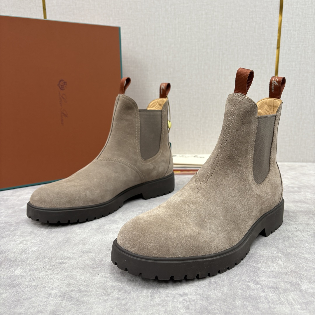💋💍LP家 新品皮靴 Loro Pian* 诺悠*翩雅 切尔西男靴 把顶奢面料与实用设计揉进经典靴型里，