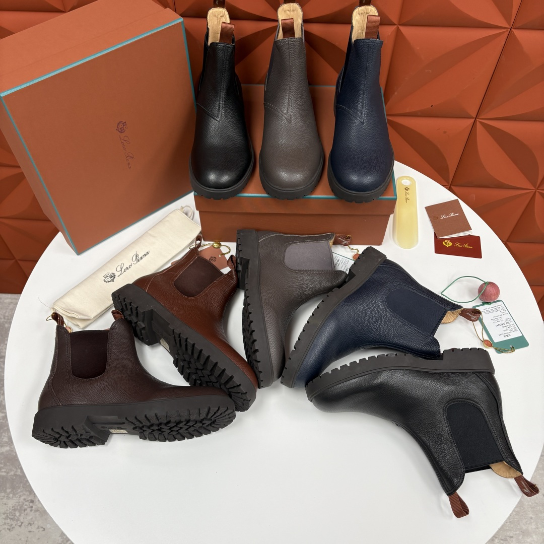 💋💍LP家 新品皮靴 Loro Pian* 诺悠*翩雅 切尔西男靴 把顶奢面料与实用设计揉进经典靴型里，