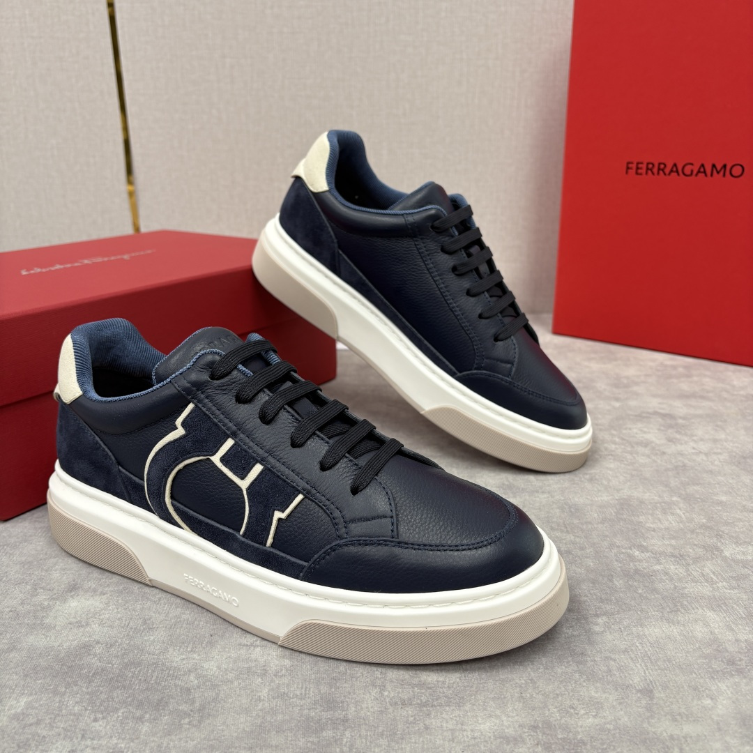 💋💍SF 菲拉～ 新款异型嵌饰休闲鞋板鞋 官方 7,300 这款休闲鞋风格低调，多元素拼接撞色设计搭配 