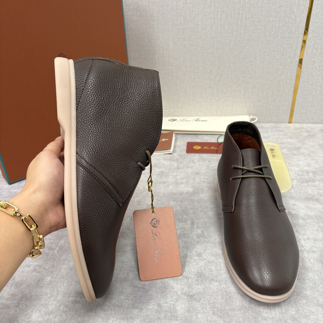 💋💍LP 家新品发售 Loro Pian* 诺悠*翩雅 的经典款短靴 此款沙漠靴系列采用荔枝纹牛皮/高丝