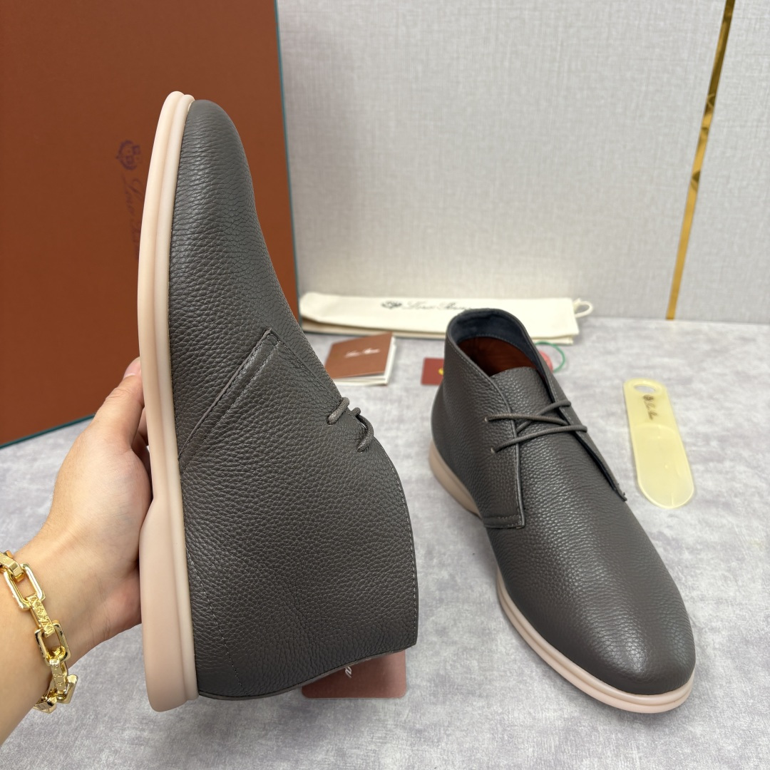 💋💍LP 家新品发售 Loro Pian* 诺悠*翩雅 的经典款短靴 此款沙漠靴系列采用荔枝纹牛皮/高丝