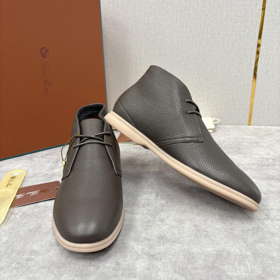 💋💍LP 家新品发售 Loro Pian* 诺悠*翩雅 的经典款短靴 此款沙漠靴系列采用荔枝纹牛皮/高丝