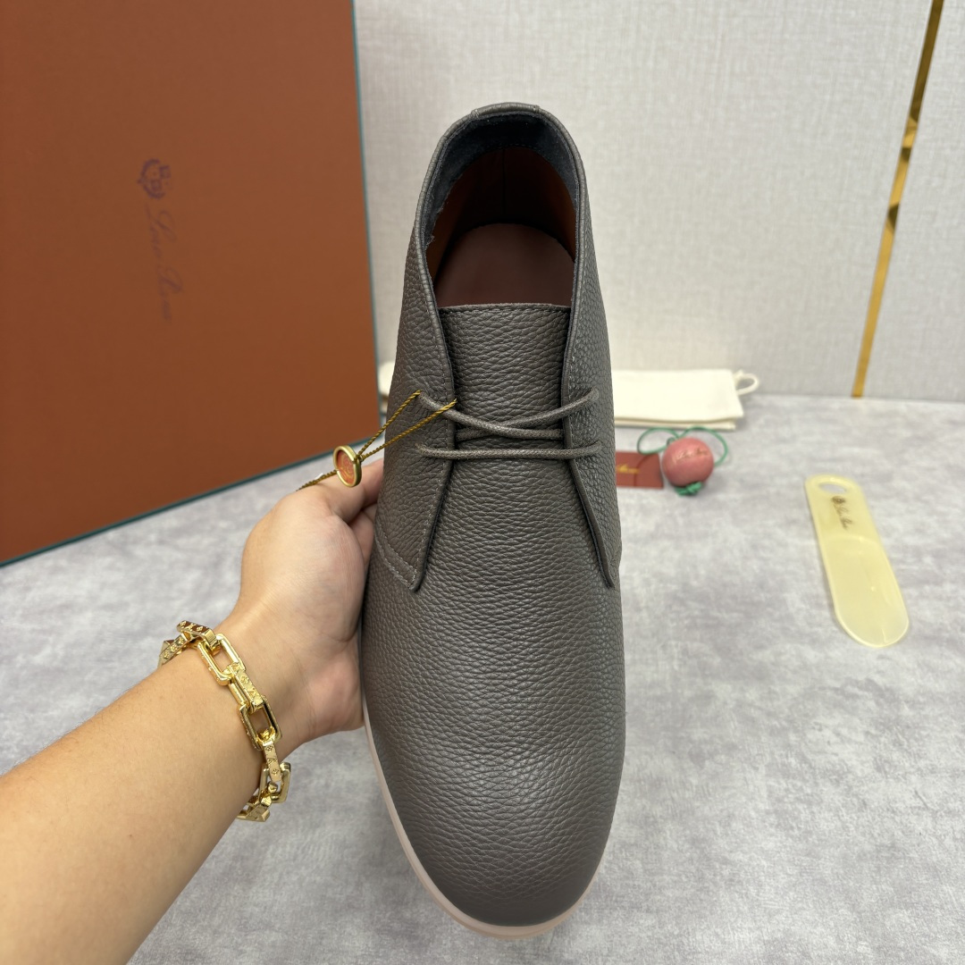 💋💍LP 家新品发售 Loro Pian* 诺悠*翩雅 的经典款短靴 此款沙漠靴系列采用荔枝纹牛皮/高丝