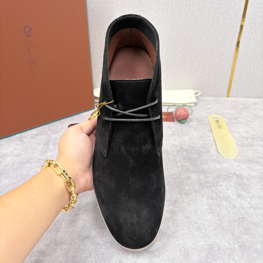 💋💍LP 家新品发售 Loro Pian* 诺悠*翩雅 的经典款短靴 此款沙漠靴系列采用荔枝纹牛皮/高丝