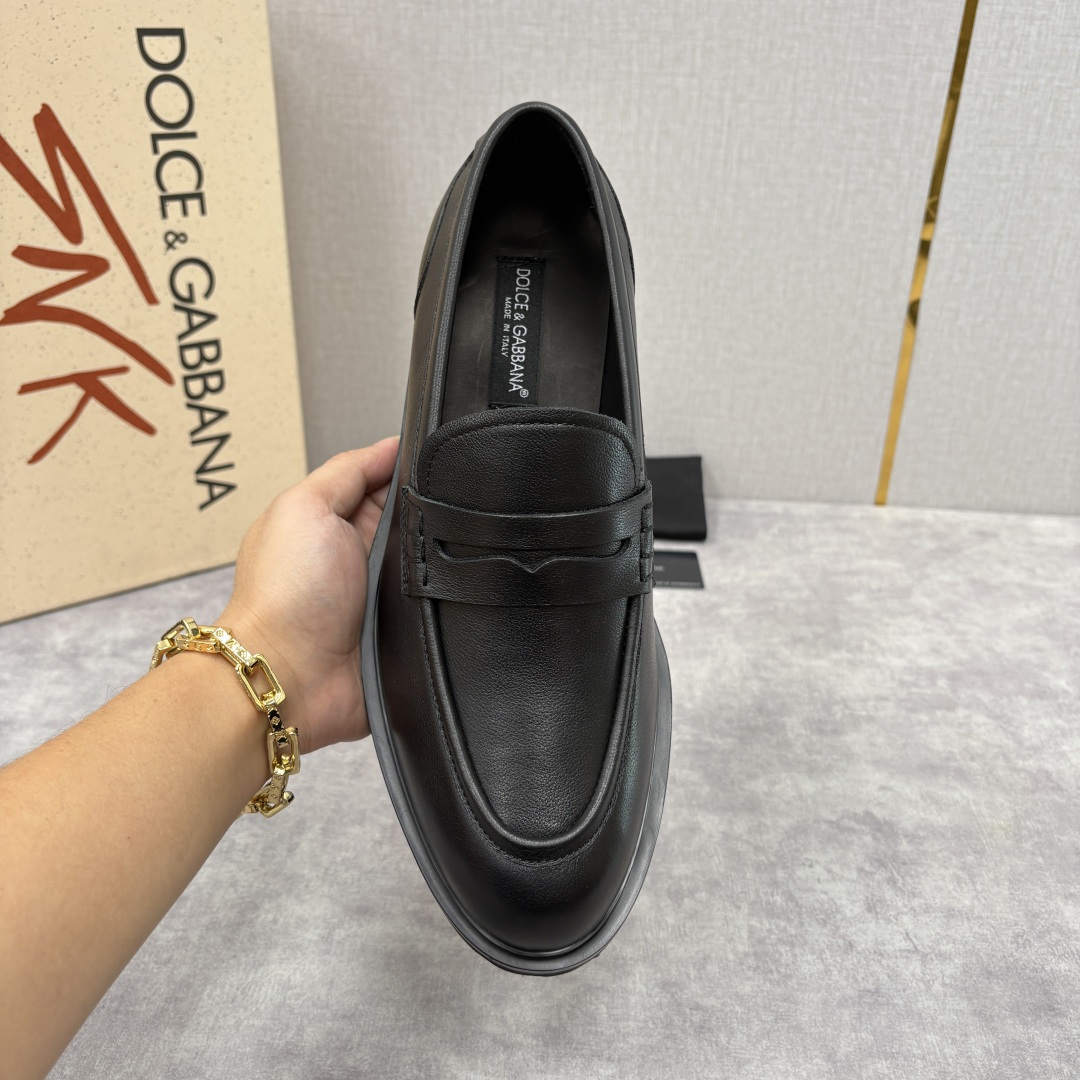 💋💍DG家新品 杜嘉-班纳 Dolce&Gabban* 男士正装鞋厚底鞋 这款乐福鞋皮鞋是把“雅痞松弛感