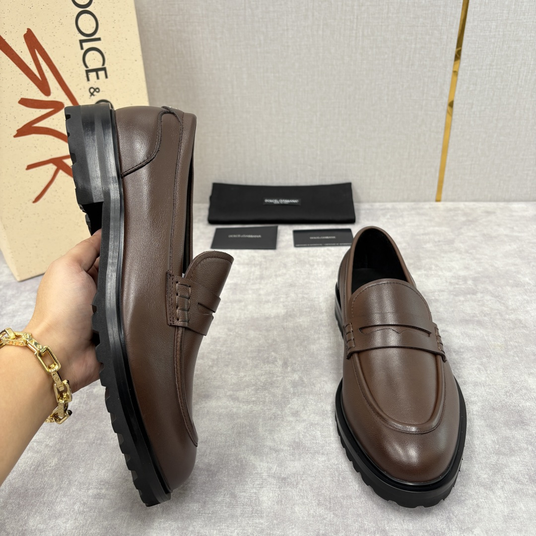 💋💍DG家新品 杜嘉-班纳 Dolce&Gabban* 男士正装鞋厚底鞋 这款乐福鞋皮鞋是把“雅痞松弛感