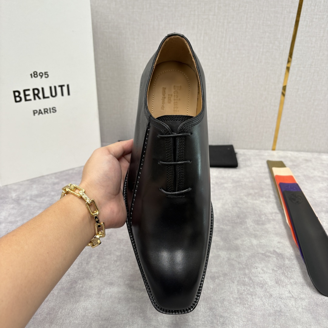 💋💍Berlut* 布鲁提 新款男士手工擦色正装鞋皮鞋上新🆕 Berlut* 对皮革的执念近乎苛刻，精选