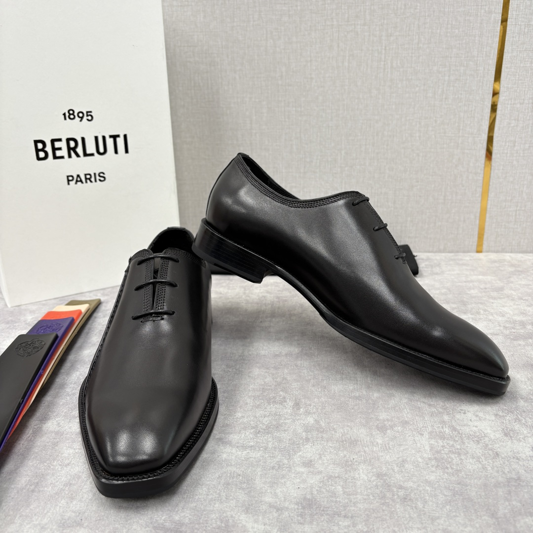 💋💍Berlut* 布鲁提 新款男士手工擦色正装鞋皮鞋上新🆕 Berlut* 对皮革的执念近乎苛刻，精选