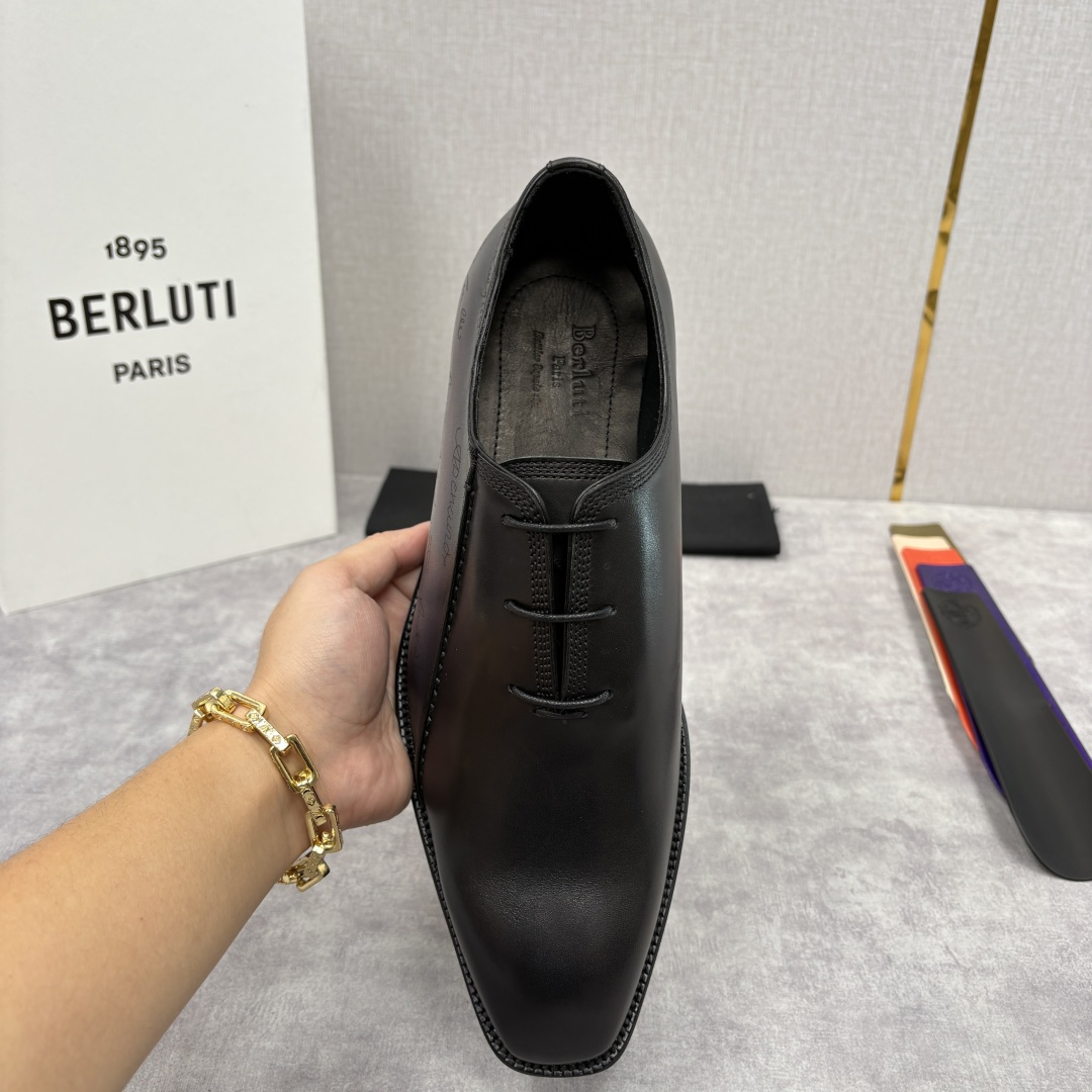 💋💍Berlut* 布鲁提 新款男士手工擦色正装鞋皮鞋上新🆕 Berlut* 对皮革的执念近乎苛刻，精选