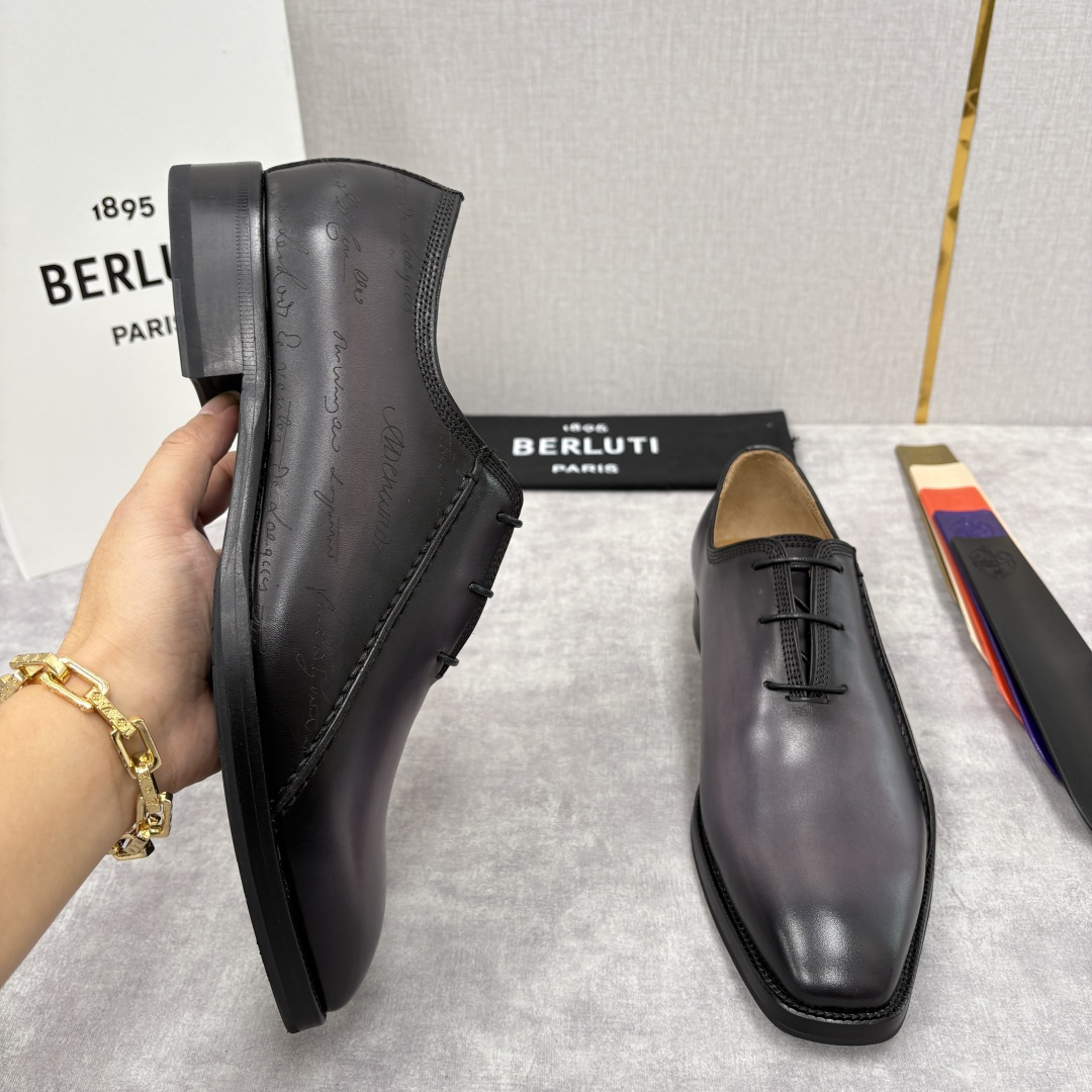 💋💍Berlut* 布鲁提 新款男士手工擦色正装鞋皮鞋上新🆕 Berlut* 对皮革的执念近乎苛刻，精选