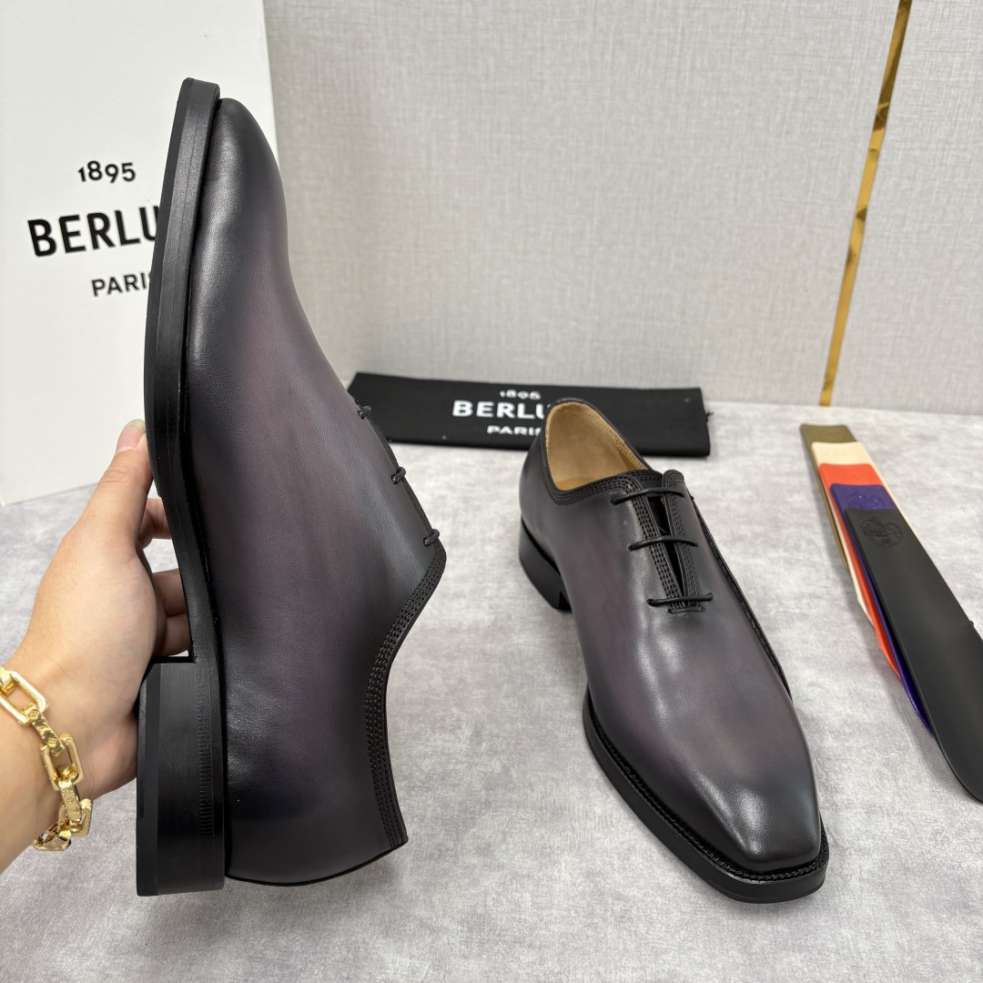 💋💍Berlut* 布鲁提 新款男士手工擦色正装鞋皮鞋上新🆕 Berlut* 对皮革的执念近乎苛刻，精选