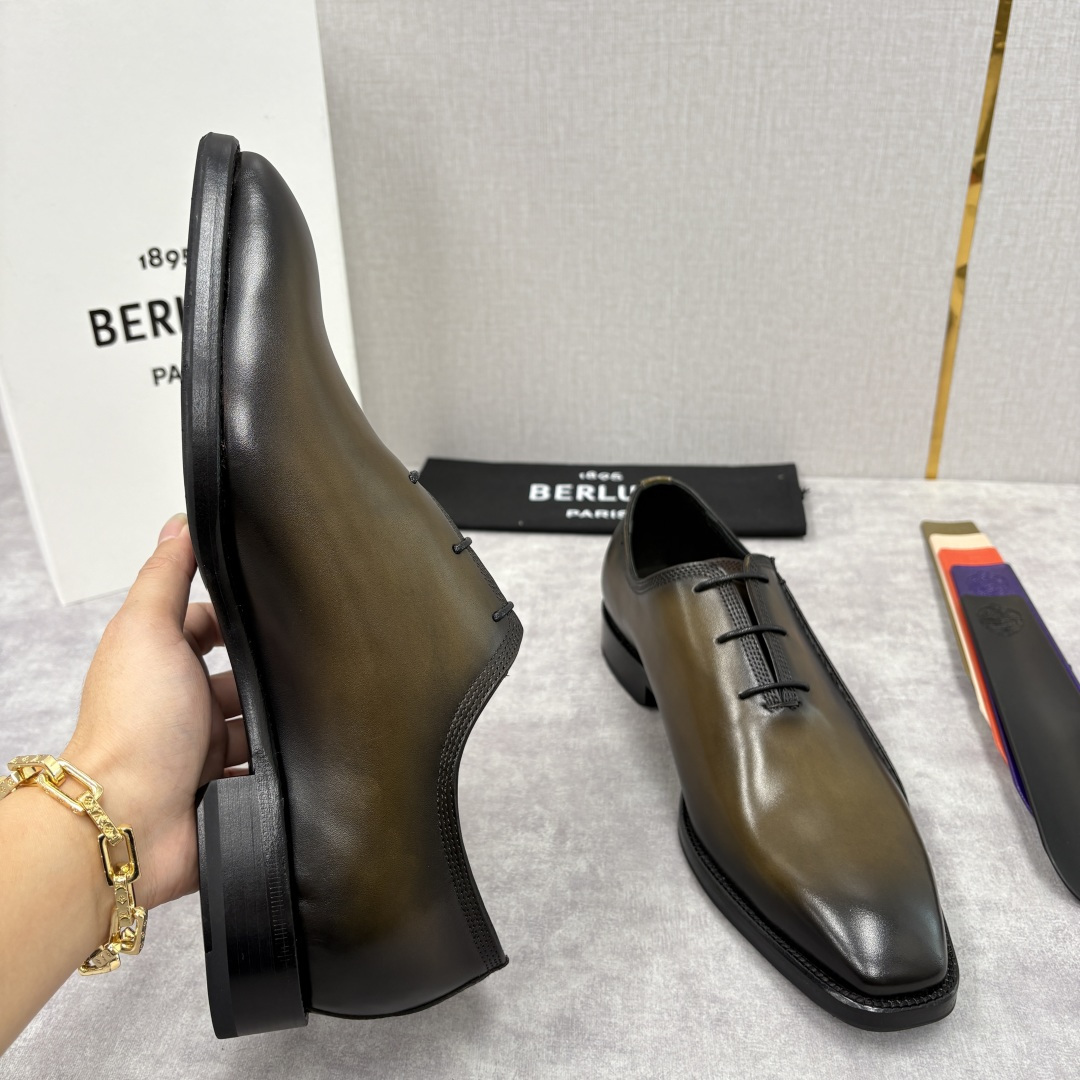 💋💍Berlut* 布鲁提 新款男士手工擦色正装鞋皮鞋上新🆕 Berlut* 对皮革的执念近乎苛刻，精选