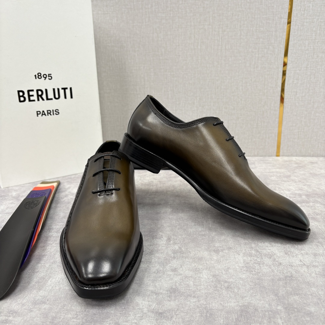💋💍Berlut* 布鲁提 新款男士手工擦色正装鞋皮鞋上新🆕 Berlut* 对皮革的执念近乎苛刻，精选