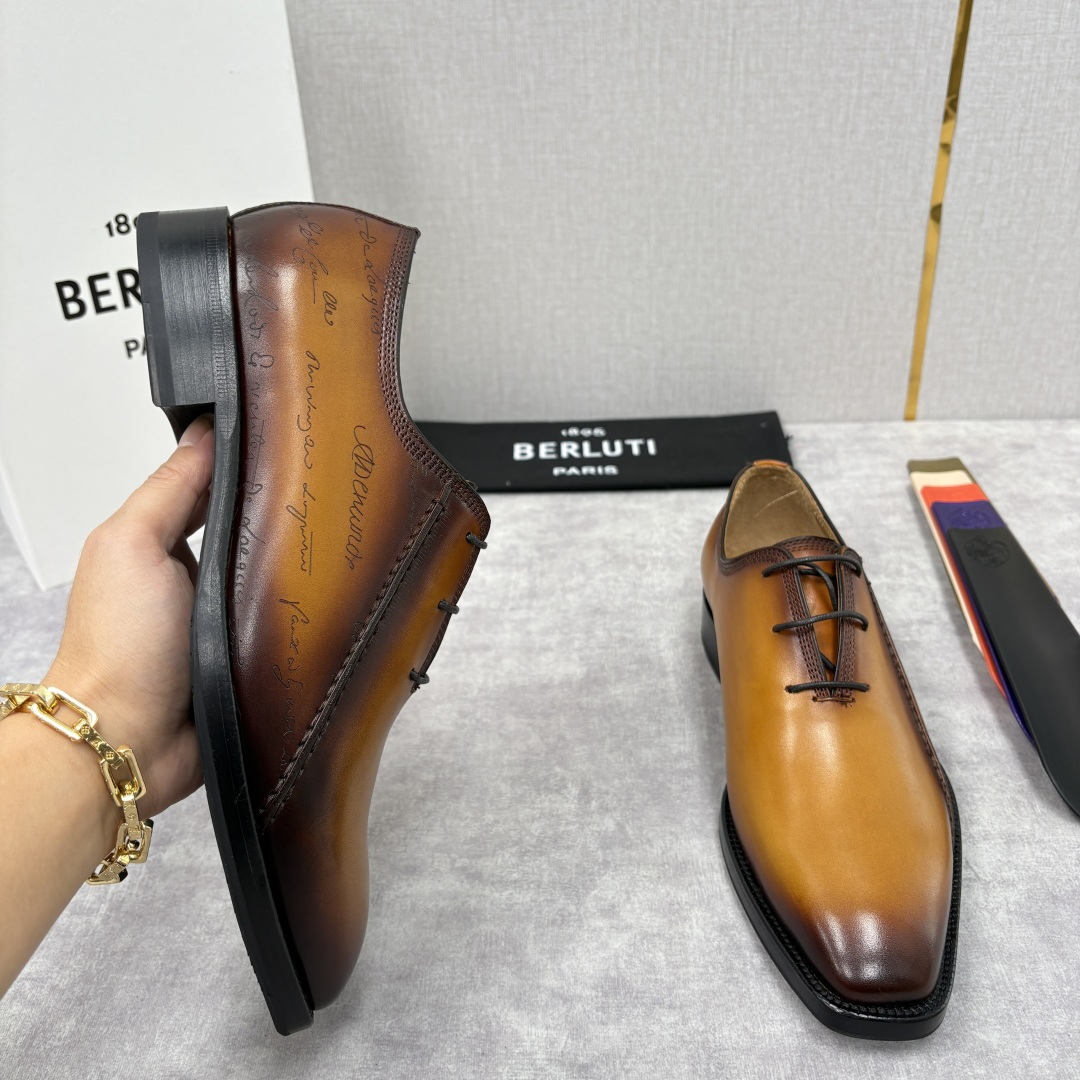 💋💍Berlut* 布鲁提 新款男士手工擦色正装鞋皮鞋上新🆕 Berlut* 对皮革的执念近乎苛刻，精选