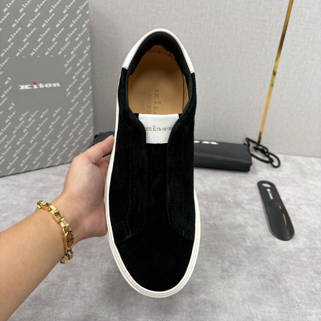 💋💍 Kito*n 新品 男士拼色厚底休闲鞋 鞋面采用高丝光磨砂牛皮+优质小牛皮的拼接设计，磨砂皮细腻软