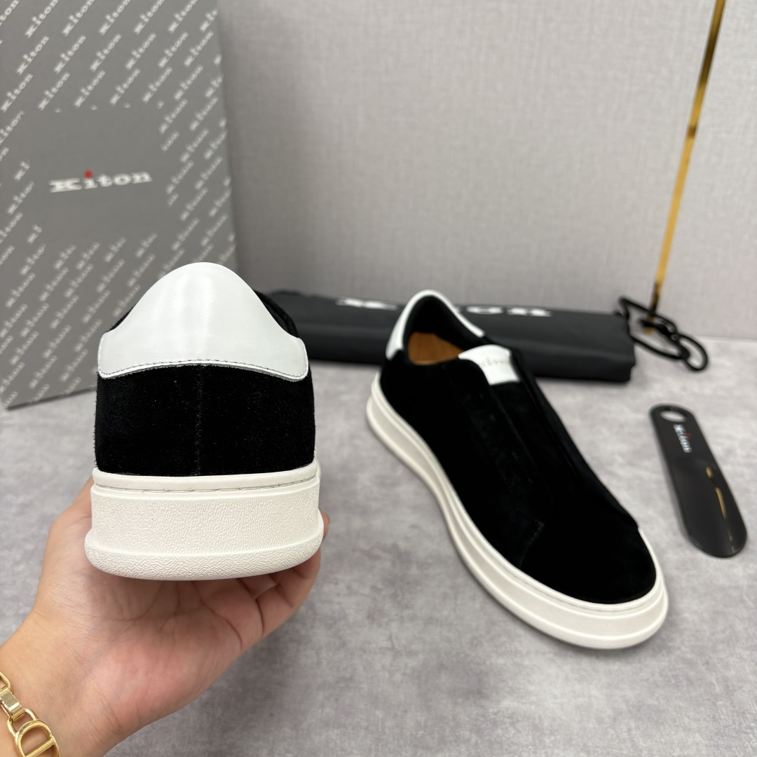 💋💍 Kito*n 新品 男士拼色厚底休闲鞋 鞋面采用高丝光磨砂牛皮+优质小牛皮的拼接设计，磨砂皮细腻软