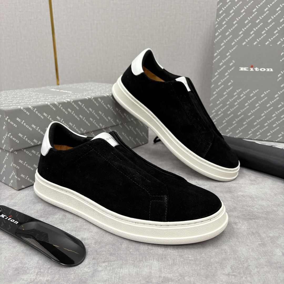 💋💍 Kito*n 新品 男士拼色厚底休闲鞋 鞋面采用高丝光磨砂牛皮+优质小牛皮的拼接设计，磨砂皮细腻软