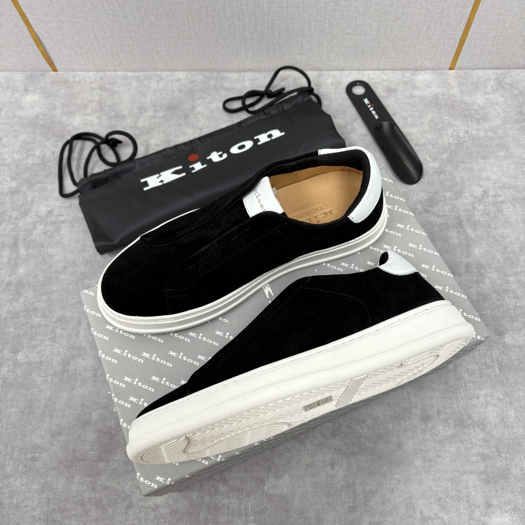 💋💍 Kito*n 新品 男士拼色厚底休闲鞋 鞋面采用高丝光磨砂牛皮+优质小牛皮的拼接设计，磨砂皮细腻软