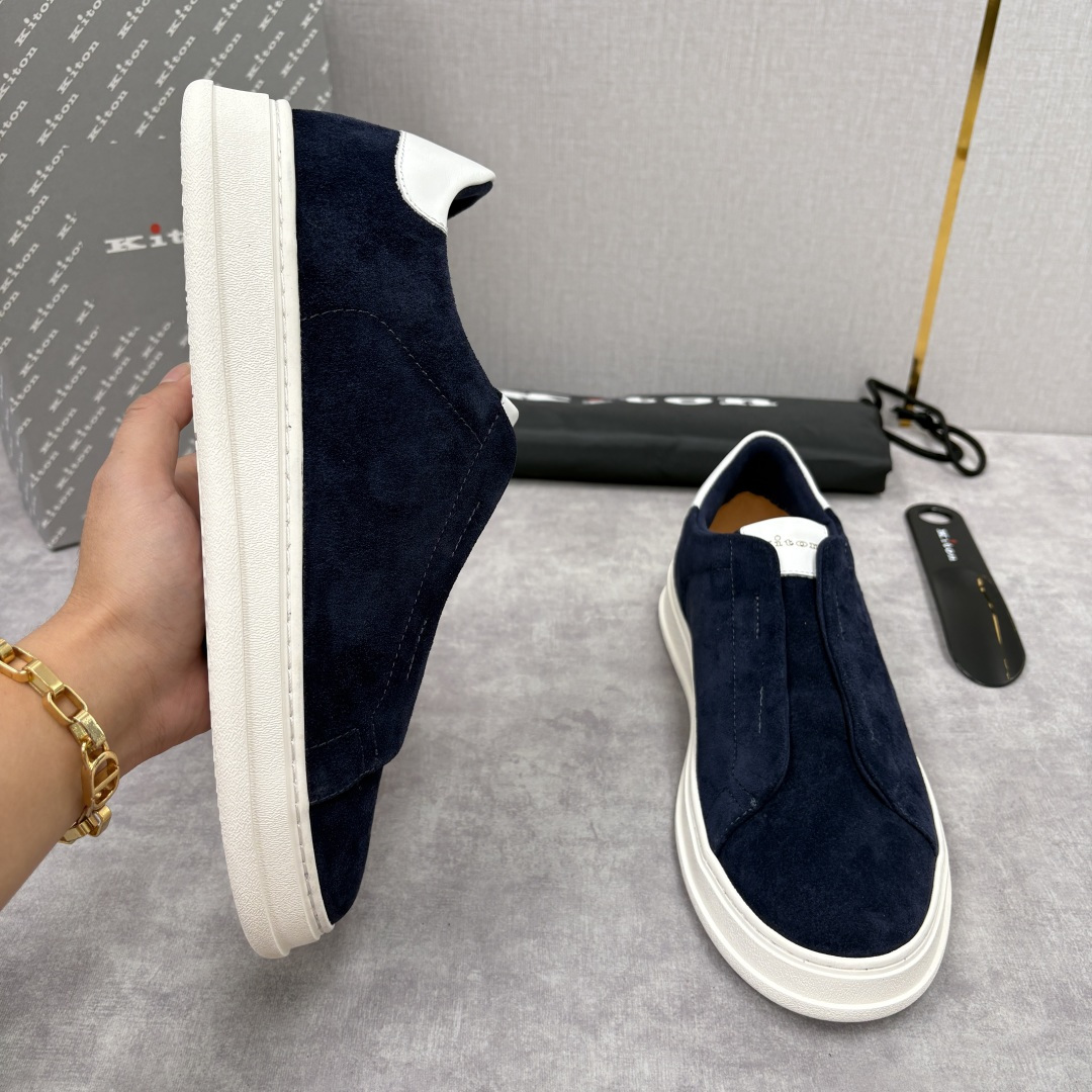 💋💍 Kito*n 新品 男士拼色厚底休闲鞋 鞋面采用高丝光磨砂牛皮+优质小牛皮的拼接设计，磨砂皮细腻软