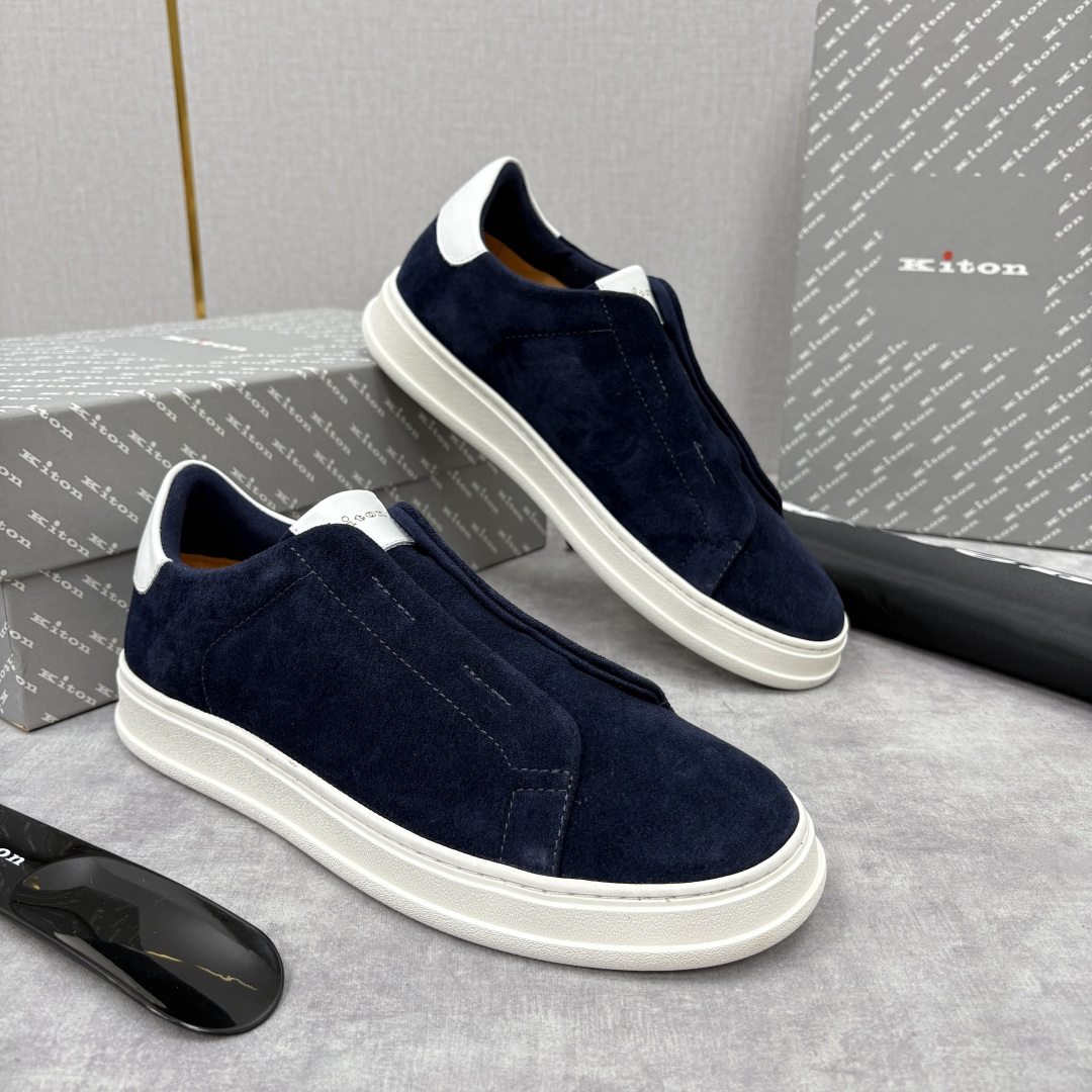 💋💍 Kito*n 新品 男士拼色厚底休闲鞋 鞋面采用高丝光磨砂牛皮+优质小牛皮的拼接设计，磨砂皮细腻软