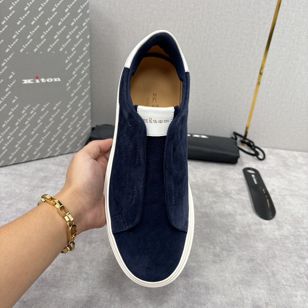 💋💍 Kito*n 新品 男士拼色厚底休闲鞋 鞋面采用高丝光磨砂牛皮+优质小牛皮的拼接设计，磨砂皮细腻软