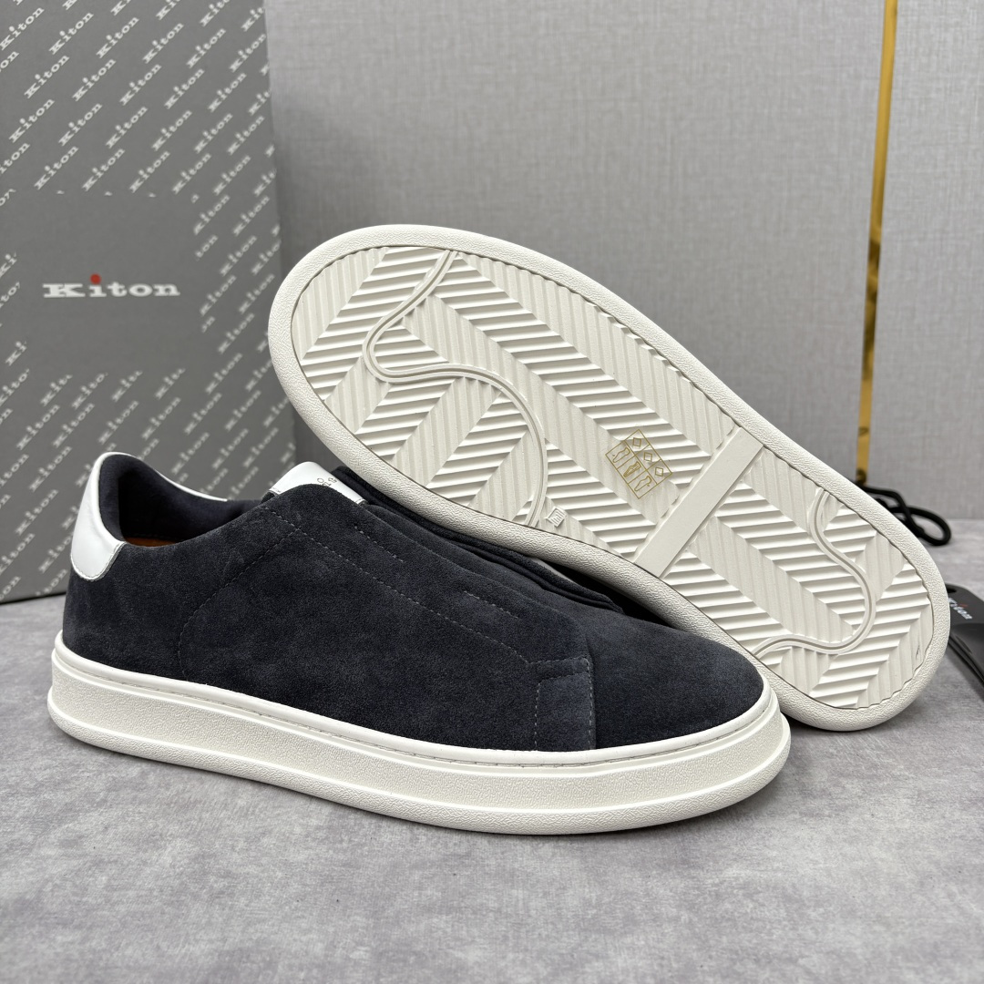 💋💍 Kito*n 新品 男士拼色厚底休闲鞋 鞋面采用高丝光磨砂牛皮+优质小牛皮的拼接设计，磨砂皮细腻软