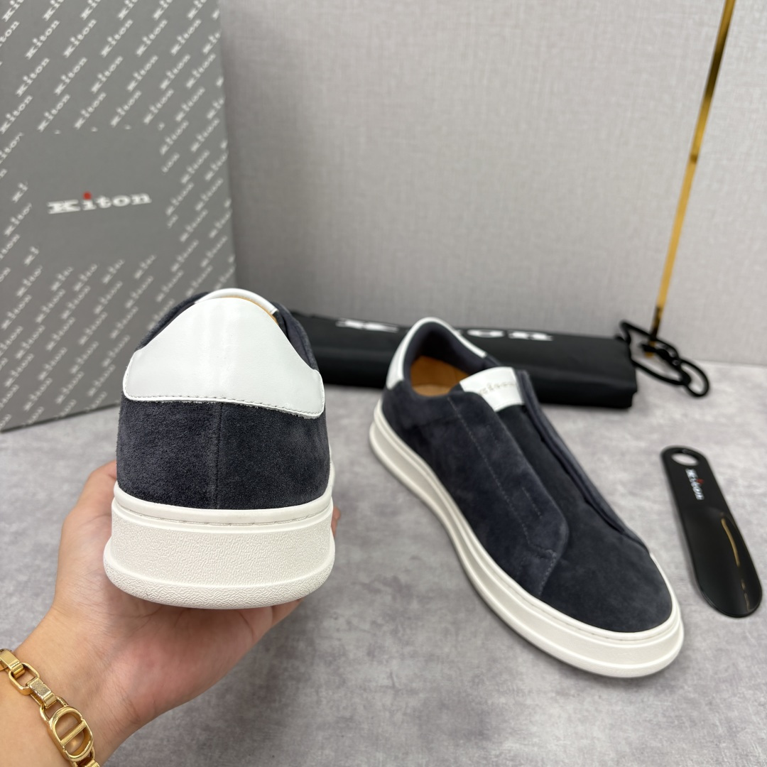 💋💍 Kito*n 新品 男士拼色厚底休闲鞋 鞋面采用高丝光磨砂牛皮+优质小牛皮的拼接设计，磨砂皮细腻软