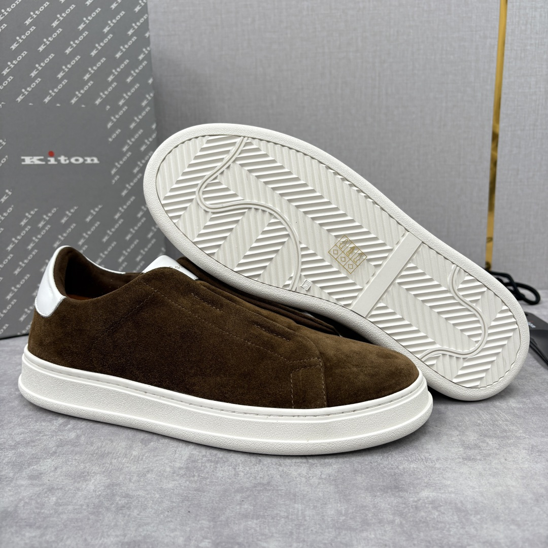 💋💍 Kito*n 新品 男士拼色厚底休闲鞋 鞋面采用高丝光磨砂牛皮+优质小牛皮的拼接设计，磨砂皮细腻软