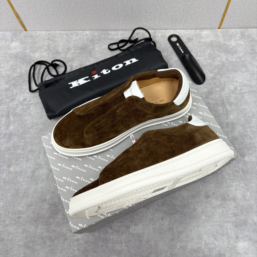 💋💍 Kito*n 新品 男士拼色厚底休闲鞋 鞋面采用高丝光磨砂牛皮+优质小牛皮的拼接设计，磨砂皮细腻软